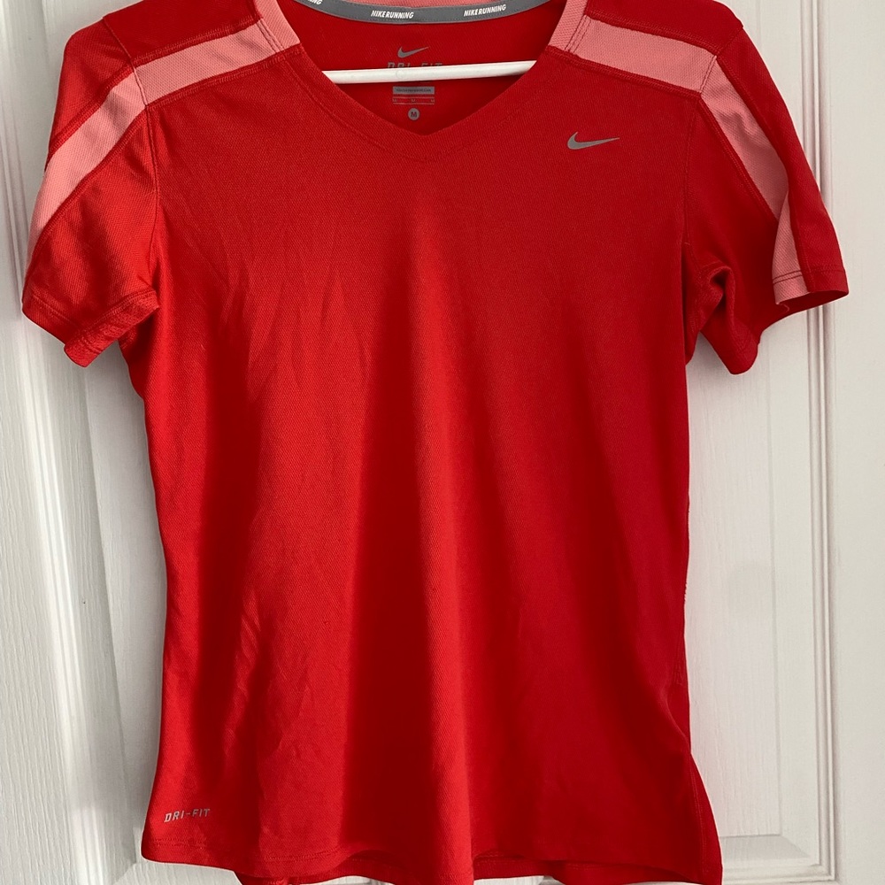 Nike Running t-shirt size women’s M - athletic shirt